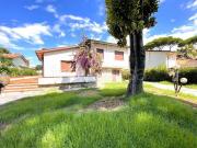 Villa bifamiliare in vendita a Forte dei Marmi via...