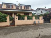 Villa bifamiliare in vendita a Frosinone via degli Ulivi