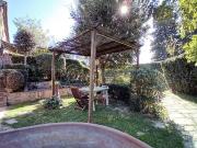 Villa bifamiliare in vendita a Gambassi Terme via...