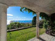 Villa bifamiliare in vendita a Genova via Monte Fasce,...