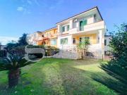 Villa bifamiliare in vendita a Giugliano in Campania via...