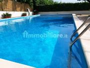 Villa bifamiliare in vendita a Grottaferrata via...