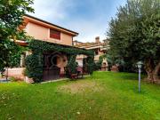 Villa bifamiliare in vendita a Guidonia Montecelio via...