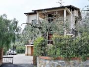 Villa bifamiliare in vendita a Imperia strada Torrazza