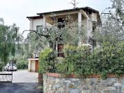 Villa bifamiliare in vendita a Imperia strada Torrazza