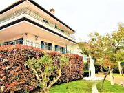 Villa bifamiliare in vendita a Latisana via...