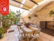 Villa bifamiliare in vendita a Lecce via Guglielmo...