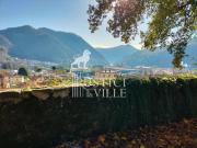 Villa bifamiliare in vendita a Lucca viale delle Mura...