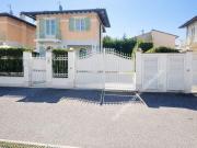 Villa bifamiliare in vendita a Marina di Pietrasanta,...