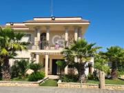Villa bifamiliare in vendita a Martina Franca