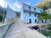 Villa bifamiliare in vendita a Messina via Torrente...