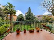 Villa bifamiliare in vendita a Milano via Cascina...