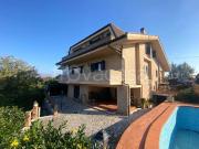 Villa bifamiliare in vendita a Minturno via Luigi...