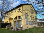 Villa bifamiliare in vendita a Modena