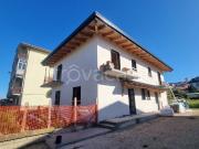 Villa bifamiliare in vendita a Montemiletto via Frustella