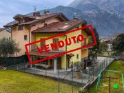 Villa bifamiliare in vendita a Novate Mezzola via Della...