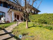 Villa bifamiliare in vendita a Padova via Bari, 5, Basso...