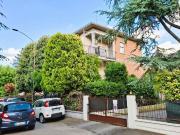 Villa bifamiliare in vendita a Parma