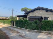 Villa bifamiliare in vendita a Perugia