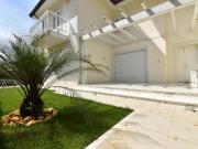 Villa bifamiliare in vendita a Pietrasanta