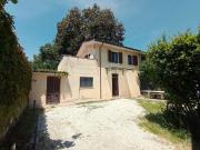 Villa bifamiliare in vendita a Pietrasanta