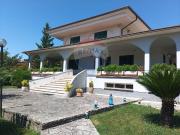 Villa bifamiliare in vendita a Pietrelcina via Nazionale, 34
