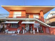 Villa bifamiliare in vendita a Poirino via Domenico...