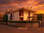 Villa bifamiliare in vendita a Pontedera