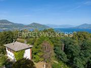 Villa bifamiliare in vendita a Ranco