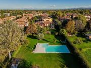 Villa bifamiliare in vendita a Reggio Emilia