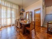 Villa bifamiliare in vendita a Rho via Fratelli Bandiera, 19