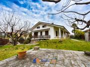 Villa bifamiliare in vendita a Rivoli