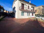 Villa bifamiliare in vendita a Roma
