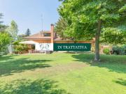 Villa bifamiliare in vendita a Roma