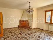 Villa bifamiliare in vendita a Roma via Dolzago, 83,...