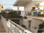 Villa bifamiliare in vendita a Roma via Genuri, 24,...