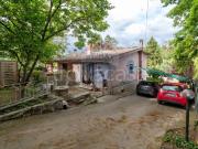 Villa bifamiliare in vendita a Roma via Vinchiaturo, 29,...