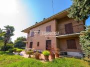 Villa bifamiliare in vendita a San Cesario sul Panaro...