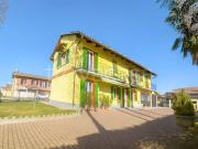 Villa bifamiliare in vendita a Sanfrè via Andrea Piumatti