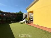 Villa bifamiliare in vendita a Sarzana, San Lazzaro