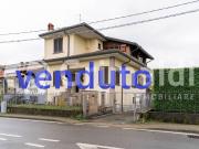 Villa bifamiliare in vendita a Triuggio