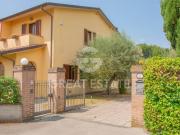Villa bifamiliare in vendita a Tuoro sul Trasimeno via...