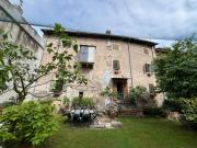 Villa bifamiliare in vendita a Verona