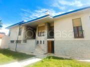 Villa bifamiliare in vendita a Vigevano via Magnanina, 22