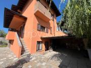 Villa bifamiliare in vendita a Villastanza, Parabiago Villa bifamiliare in vendita a Villastanza, Parabiago