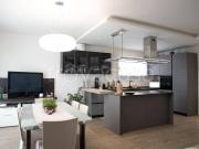 Villa bifamiliare in vendita ad Abano Terme via dei...