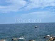 Villa bifamiliare in vendita ad Aci Castello