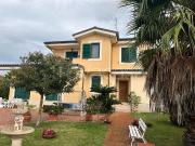 Villa bifamiliare in vendita ad Anzio, Cocchino