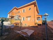 Villa bifamiliare in vendita ad Anzio via Casal di...