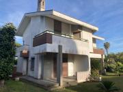 Villa bifamiliare in vendita ad Anzio via Parigi